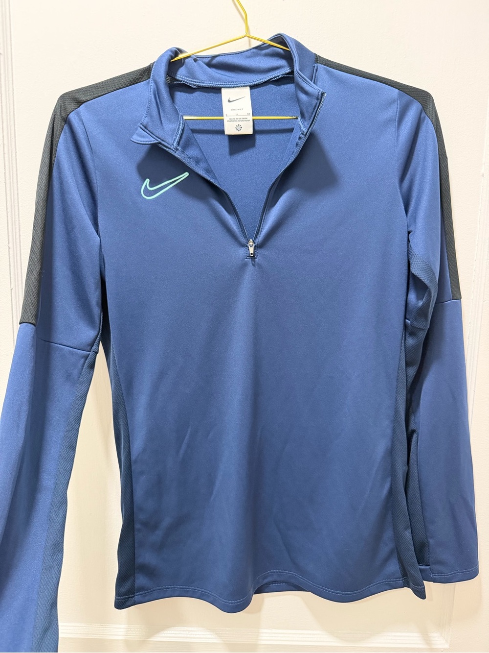 Nike Blue Quarter-Zip Training Pullover with Black Panels
